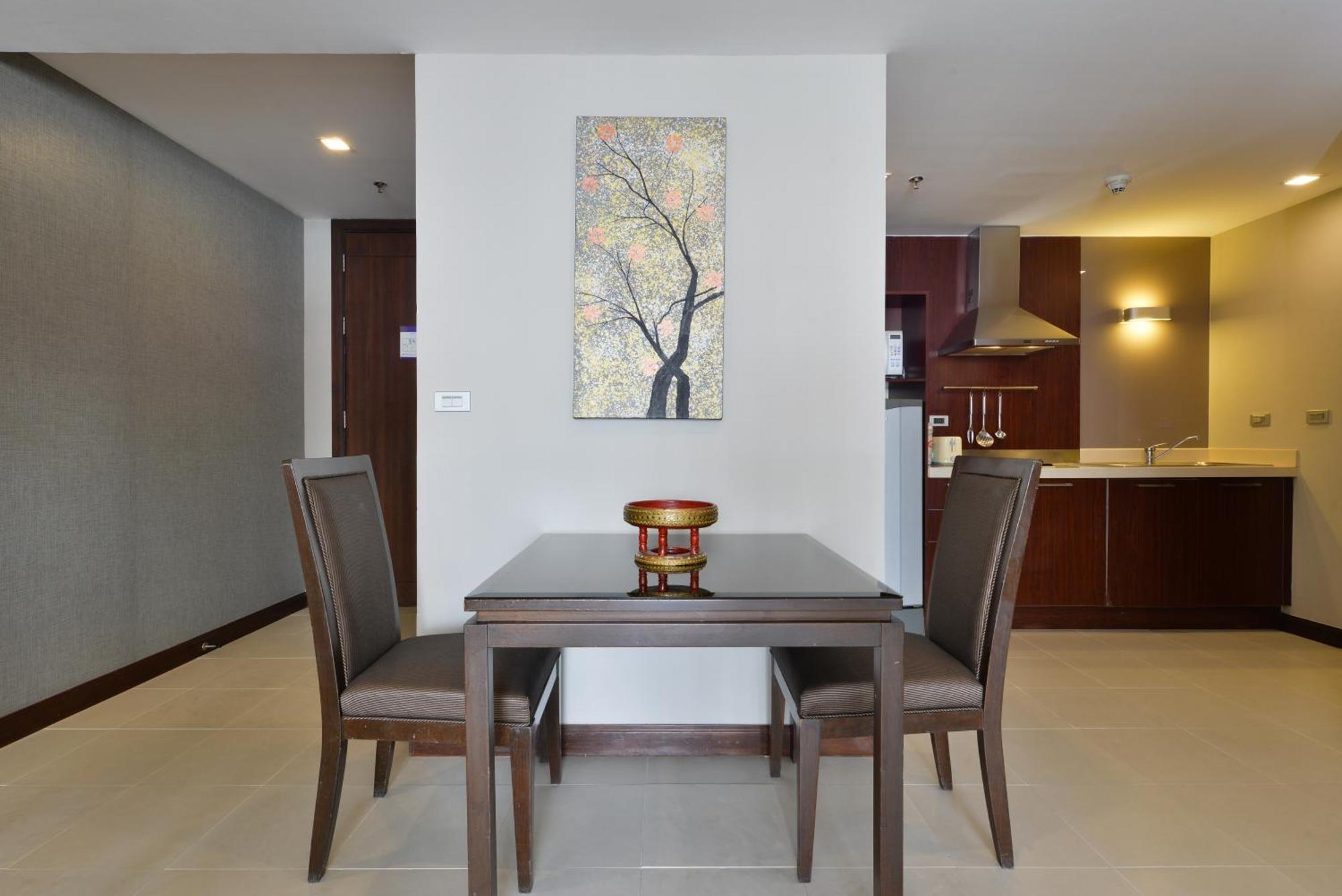 Grand Asoke Suites Boutique Residence Bangkok Esterno foto